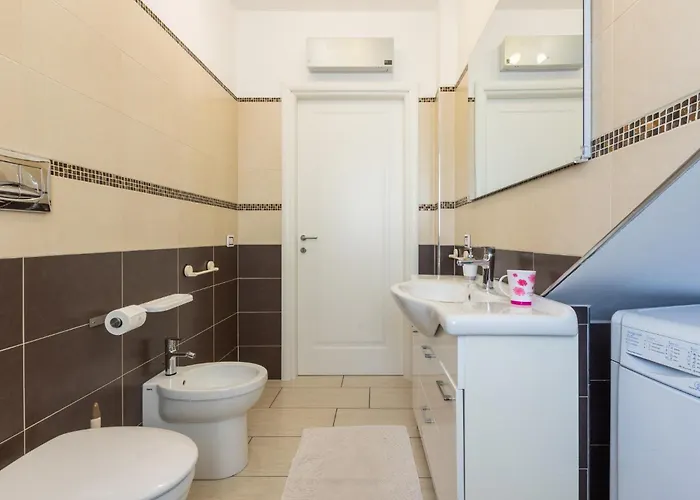 Apartment Guesthost - Relax & Fun Between Sea & Sìnnai